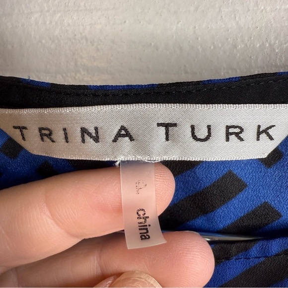 Trina Turk Colorful Geometric Tank Top Size Small Petite GUC 100% Silk - Picture 7 of 9